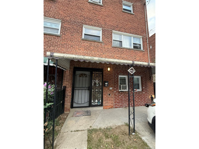Beach Home Sale Pending in Bronx, New York