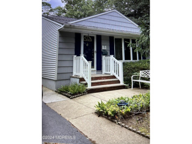 Beach Home For Sale in Middletown, New Jersey