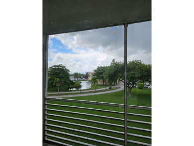 Beach Condo For Sale in Dania, Florida