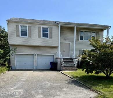 Beach Home Sale Pending in Toms River, New Jersey