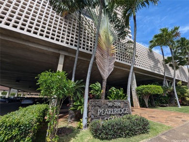 Beach Condo For Sale in Aiea, Hawaii