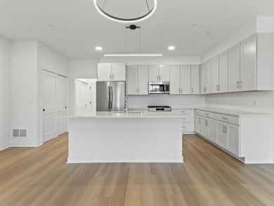 Beach Condo For Sale in Oak Creek, Wisconsin