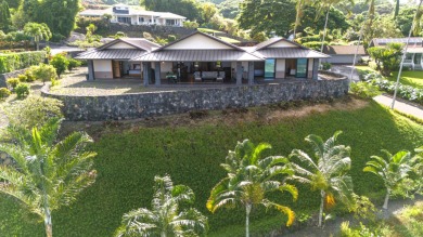 Beach Home For Sale in Kailua Kona, Hawaii