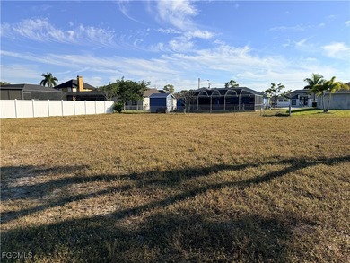 Beach Lot For Sale in Cape Coral, Florida
