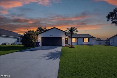 Beach Home For Sale in Fort Myers, Florida