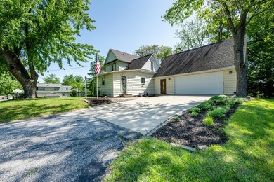 Beach Home For Sale in Stevensville, Michigan