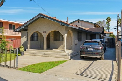 Beach Townhome/Townhouse For Sale in Long Beach, California