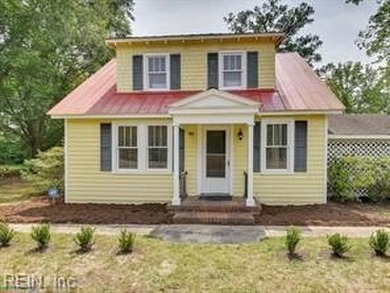 Beach Home For Sale in Bohannon, Virginia