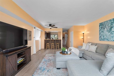 Beach Condo Active Under Contract in Aiea, Hawaii