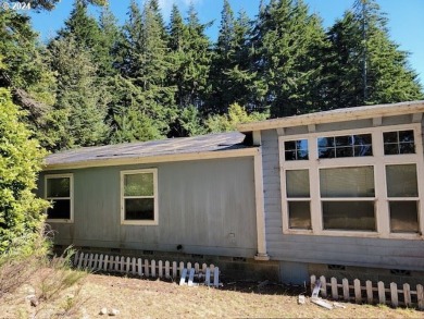 Beach Home For Sale in Port Orford, Oregon