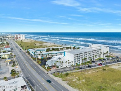 Beach Condo For Sale in Daytona Beach, Florida