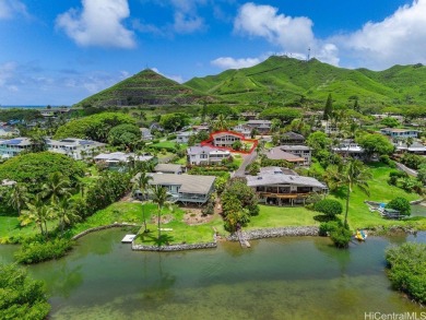 Beach Home For Sale in Kaneohe, Hawaii