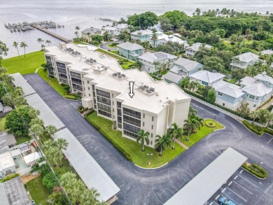 Beach Condo For Sale in Stuart, Florida