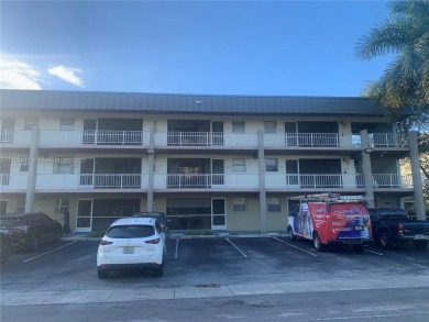 Beach Condo For Sale in Hallandale Beach, Florida