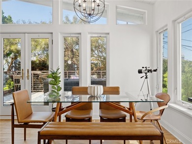 Beach Home For Sale in Manhattan Beach, California