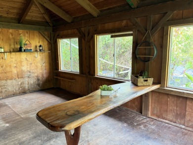 Beach Home For Sale in Mountain View, Hawaii