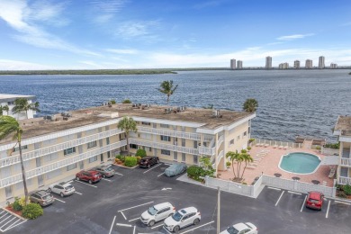 Beach Condo For Sale in North Palm Beach, Florida