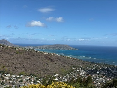 Beach Home Active Under Contract in Honolulu, Hawaii