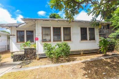 Beach Home Sale Pending in Honolulu, Hawaii