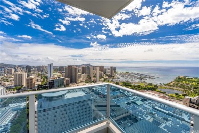 Beach Condo For Sale in Honolulu, Hawaii