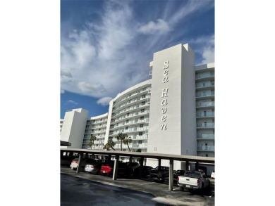 Beach Condo For Sale in Pompano Beach, Florida