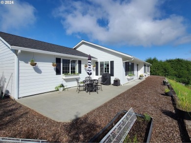 Beach Home For Sale in Brookings, Oregon