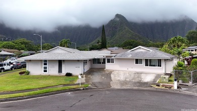 Beach Home For Sale in Kaneohe, Hawaii