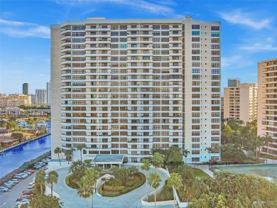 Beach Condo For Sale in Hallandale Beach,