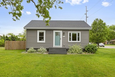 Beach Home Sale Pending in Stevensville, Michigan