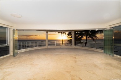 Beach Condo For Sale in Honolulu, Hawaii