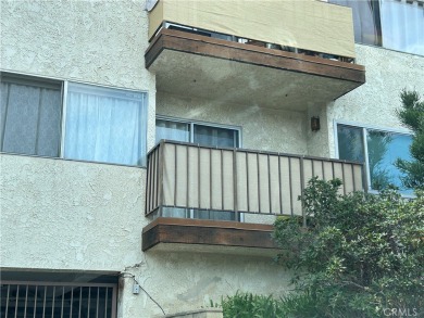 Beach Condo For Sale in San Pedro, California