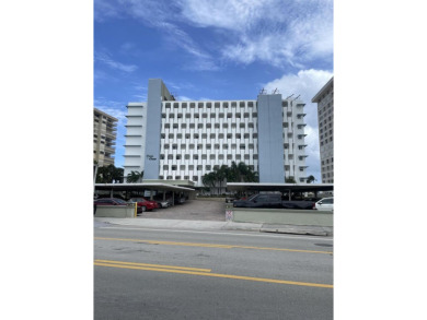 Beach Condo For Sale in Lauderdale By The Sea, Florida