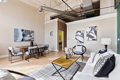 Beach Condo For Sale in Emeryville, California