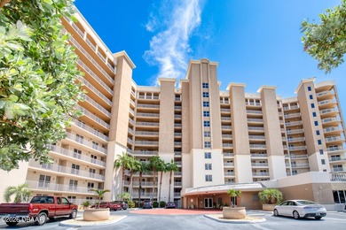 Beach Condo For Sale in Daytona Beach Shores, Florida