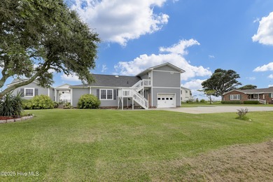 Beach Home For Sale in Harkers Island, North Carolina