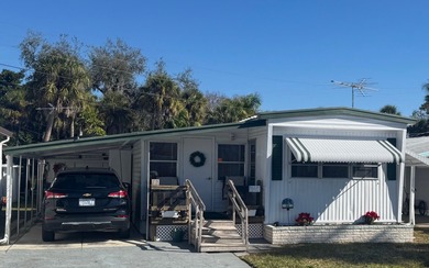 Beach Home For Sale in Ellenton, Florida