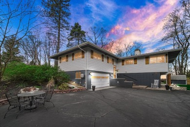 Beach Home For Sale in Portage, Indiana