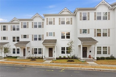 Beach Townhome/Townhouse For Sale in Norfolk, Virginia