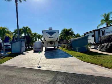 Beach Lot For Sale in Chokoloskee, Florida