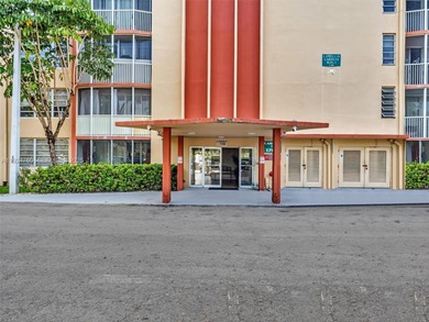 Beach Condo For Sale in Miami, Florida