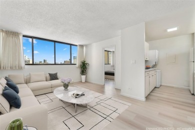 Beach Condo For Sale in Honolulu, Hawaii