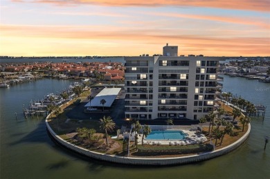 Beach Condo For Sale in Clearwater Beach, Florida