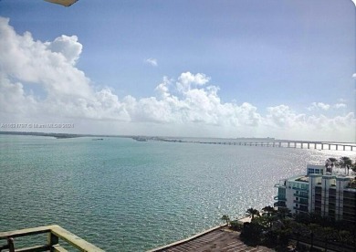 Beach Condo For Sale in Miami, Florida