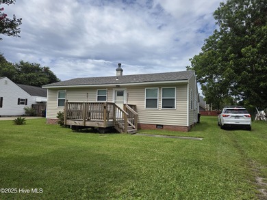 Beach Home Active Under Contract in Morehead City, North Carolina