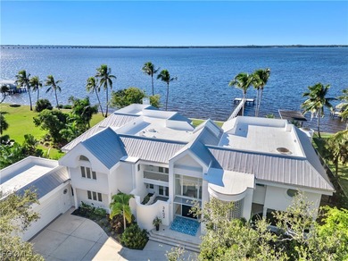 Beach Home For Sale in Fort Myers, Florida