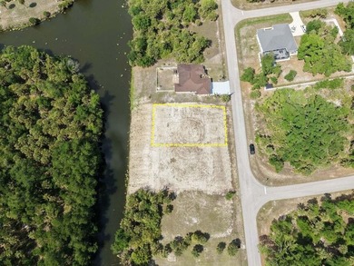 Beach Lot For Sale in Port Charlotte, Florida