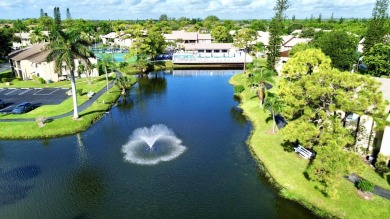 Beach Condo For Sale in Greenacres, Florida