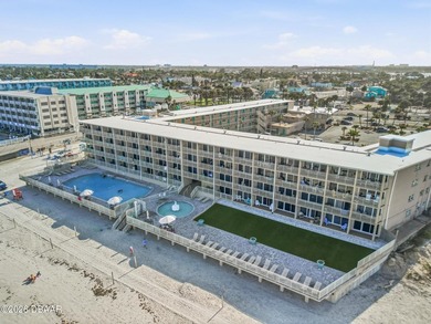 Beach Condo For Sale in Daytona Beach, Florida
