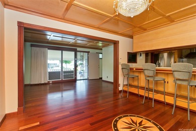 Beach Condo For Sale in Aiea, Hawaii