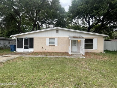 Beach Home Sale Pending in Daytona Beach, Florida